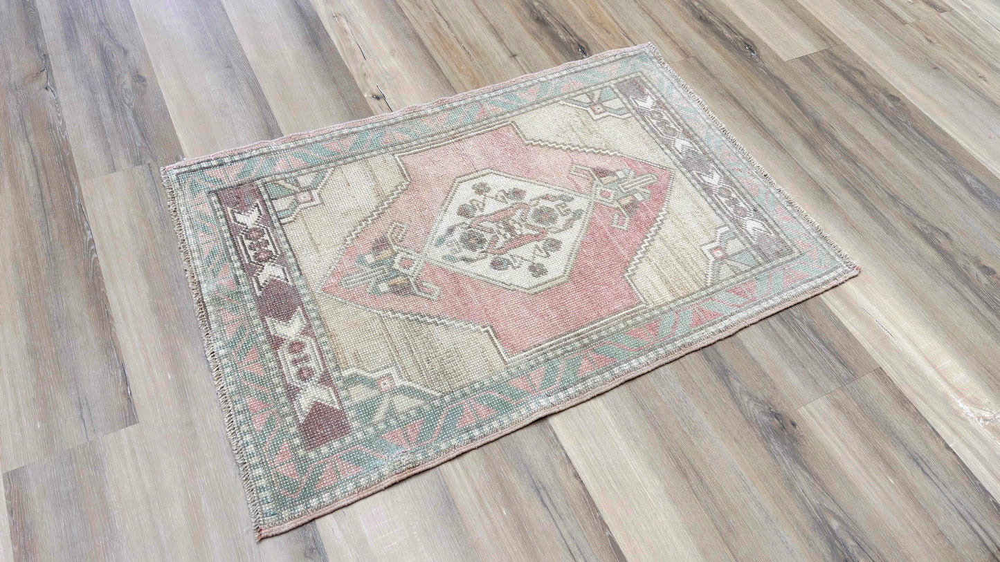Turkish Vintage 2'4"x3'6"
