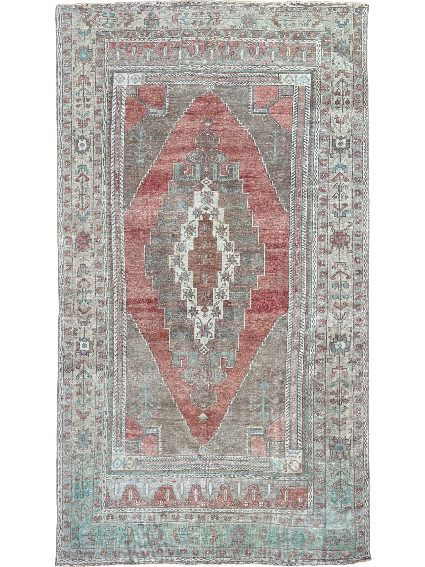 Turkish Vintage 5'4"x9'4"
