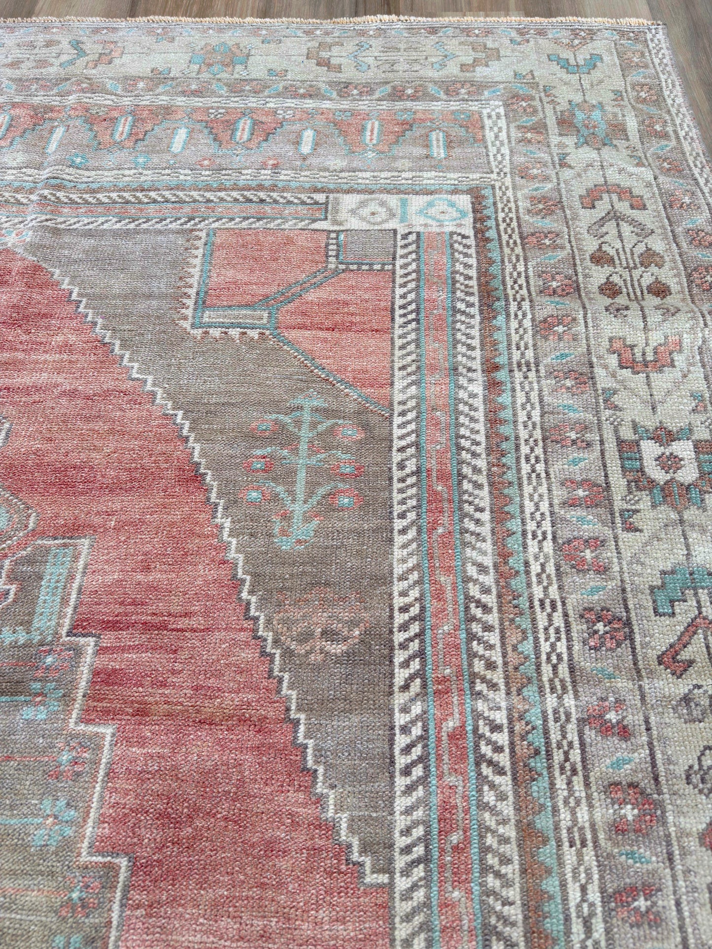 Turkish Vintage 5'4"x9'4"