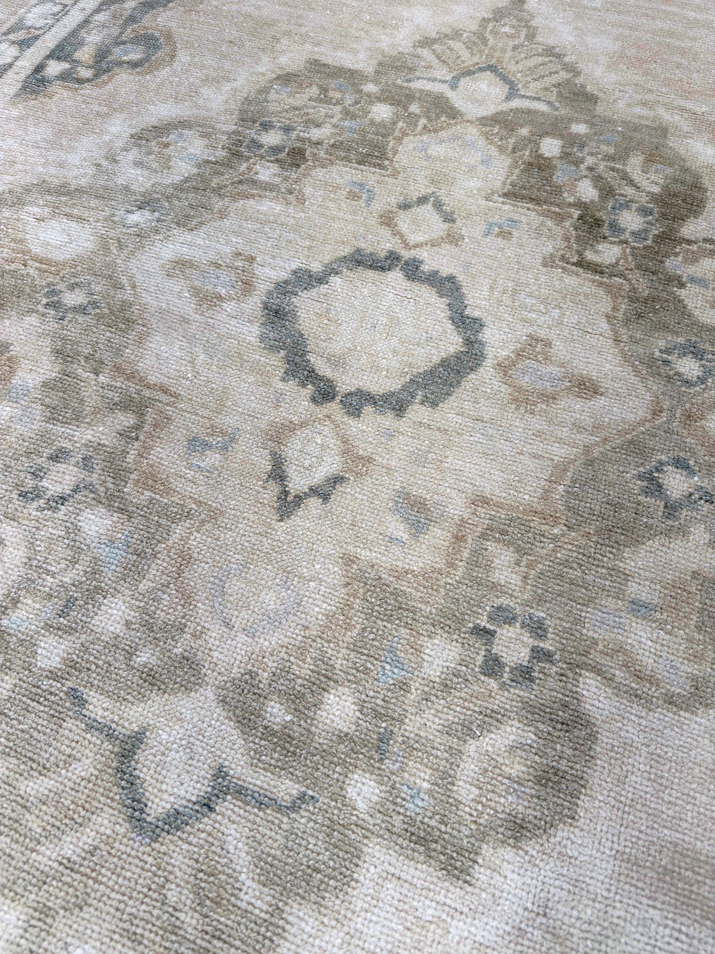 Turkish Vintage 4'9"x8'8"