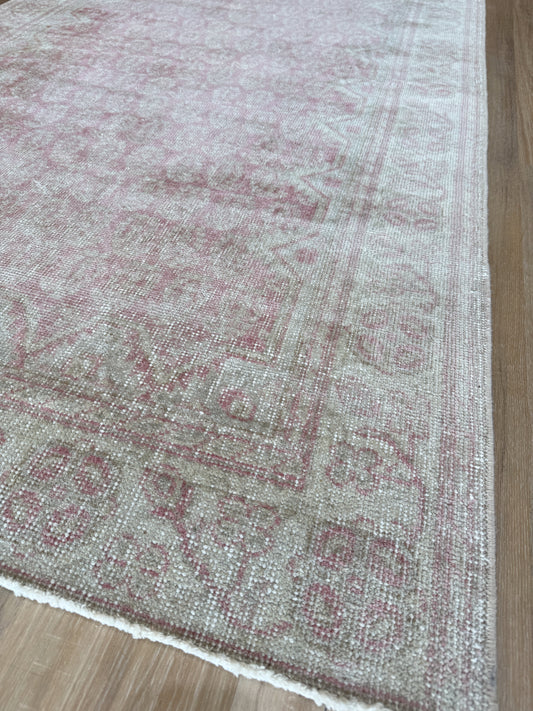 Turkish Vintage 3'9"x6'4"