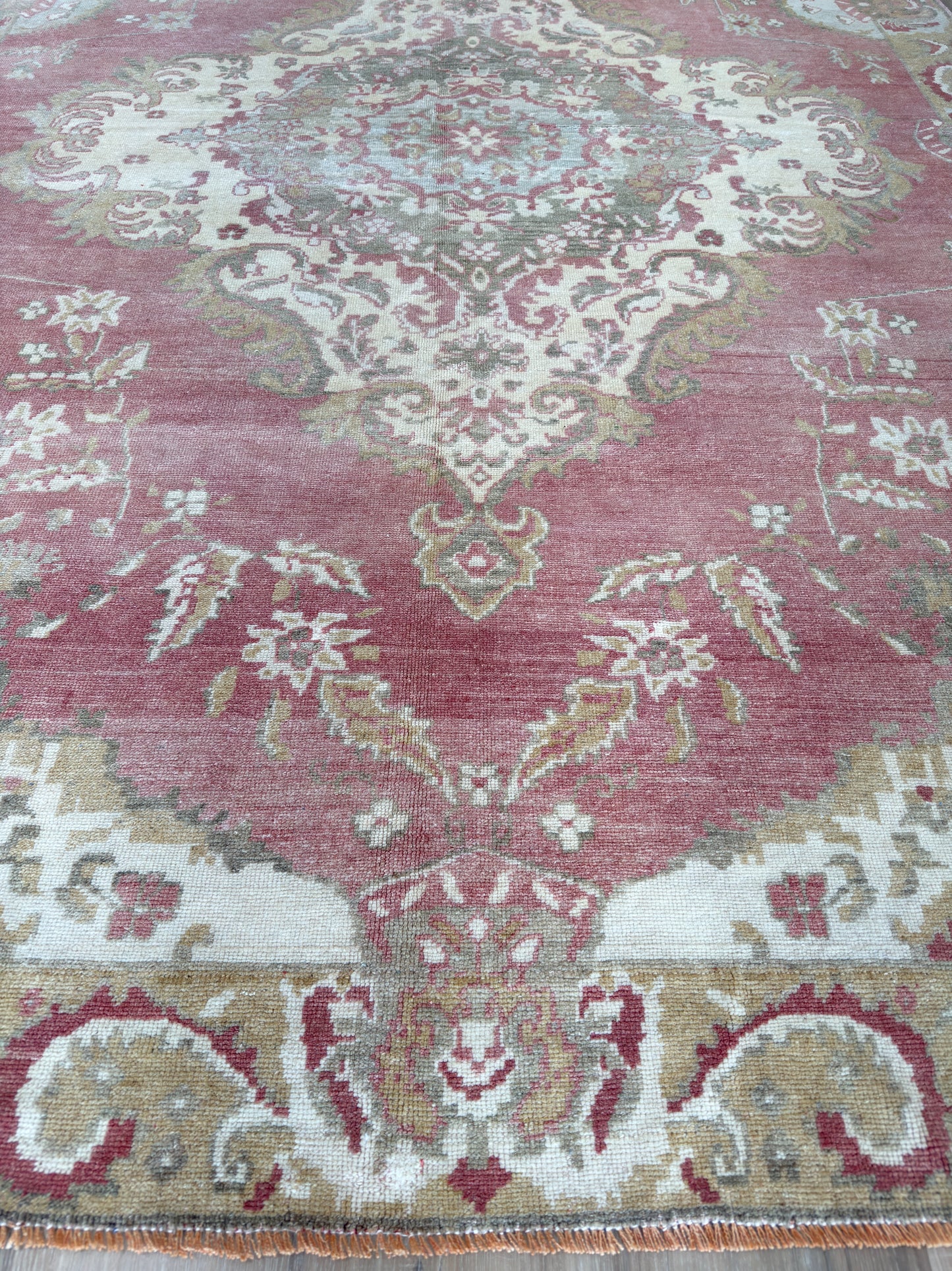Turkish Vintage 6'4"x9'4"