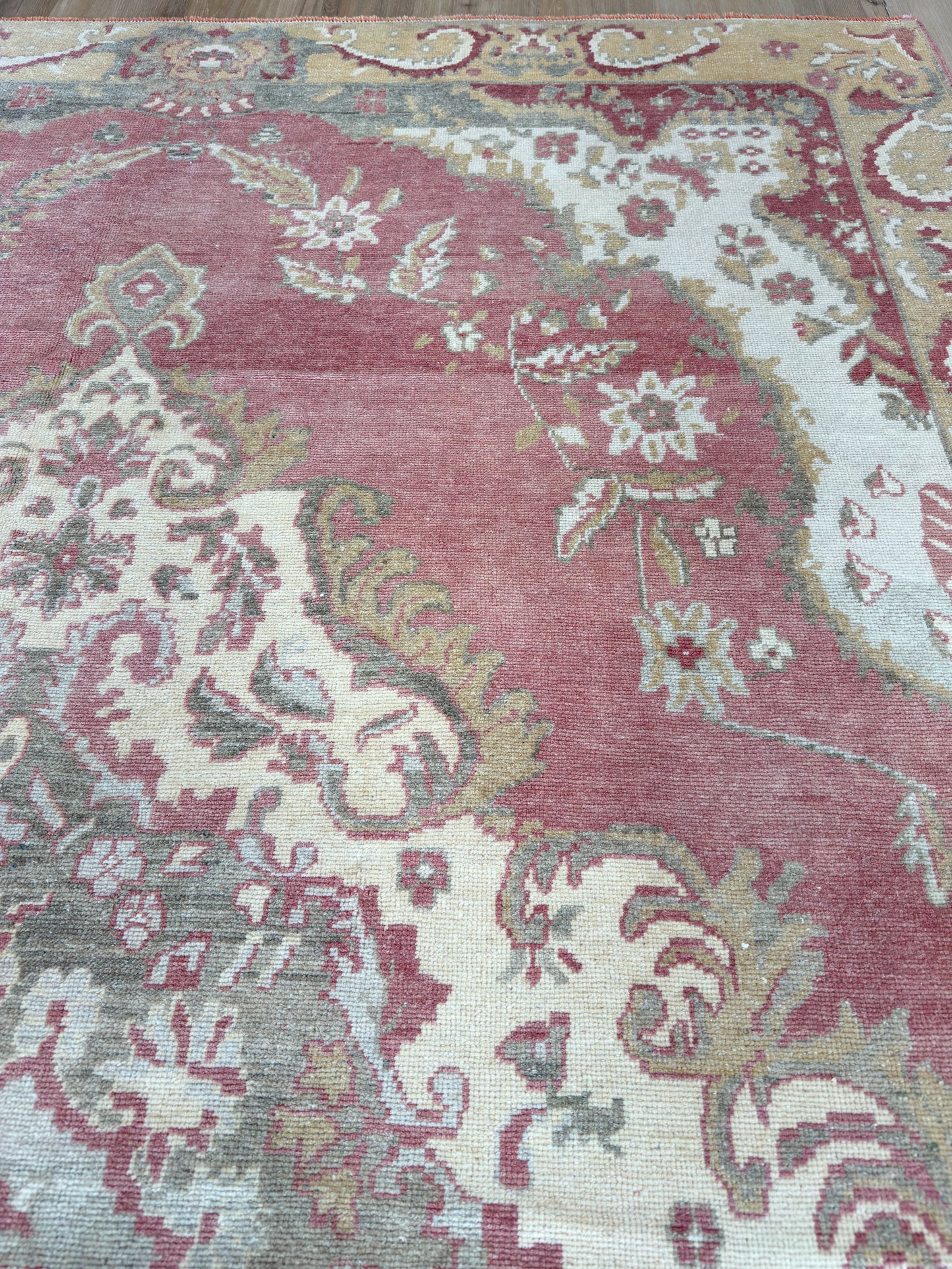 Turkish Vintage 6'4"x9'4"