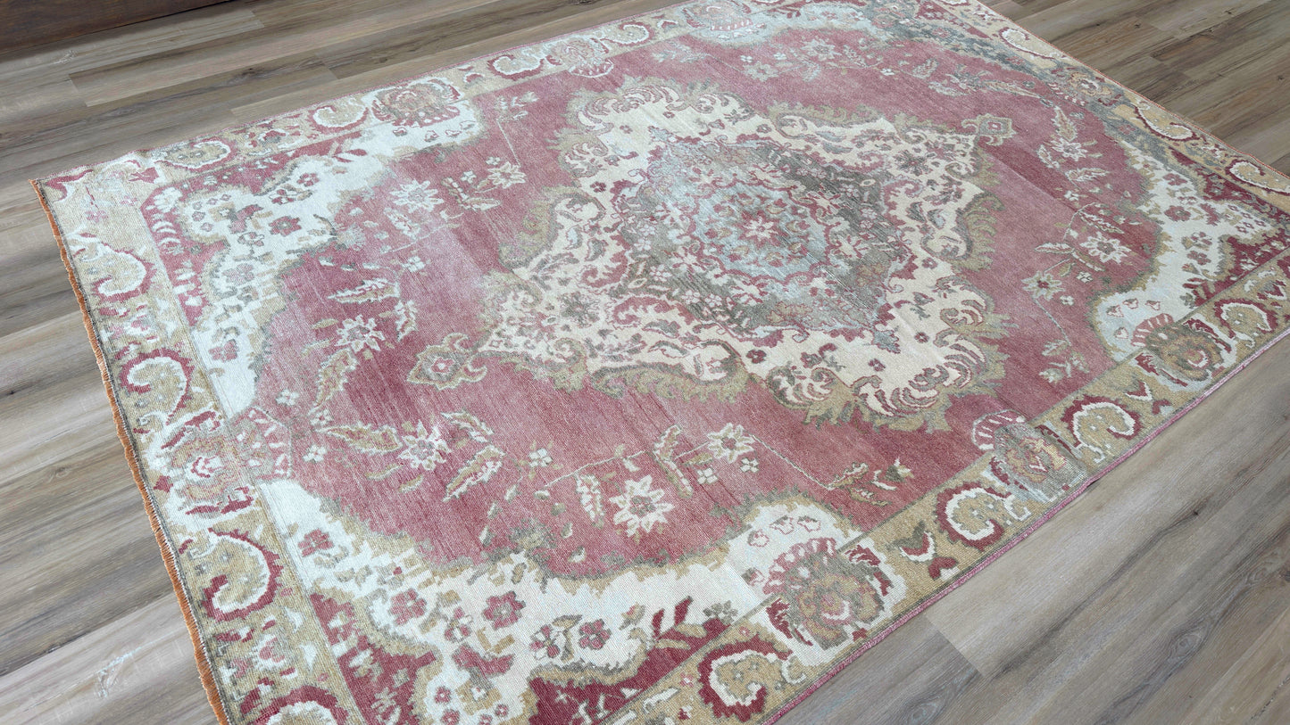 Turkish Vintage 6'4"x9'4"