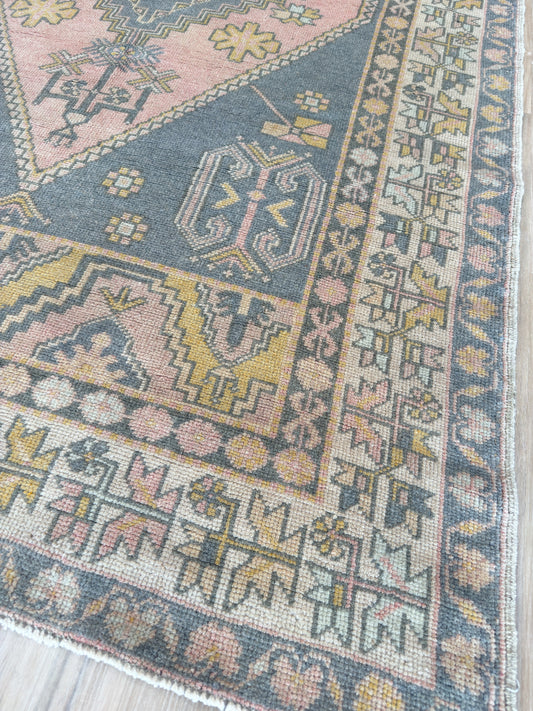Turkish Vintage 4'4"x8'2"