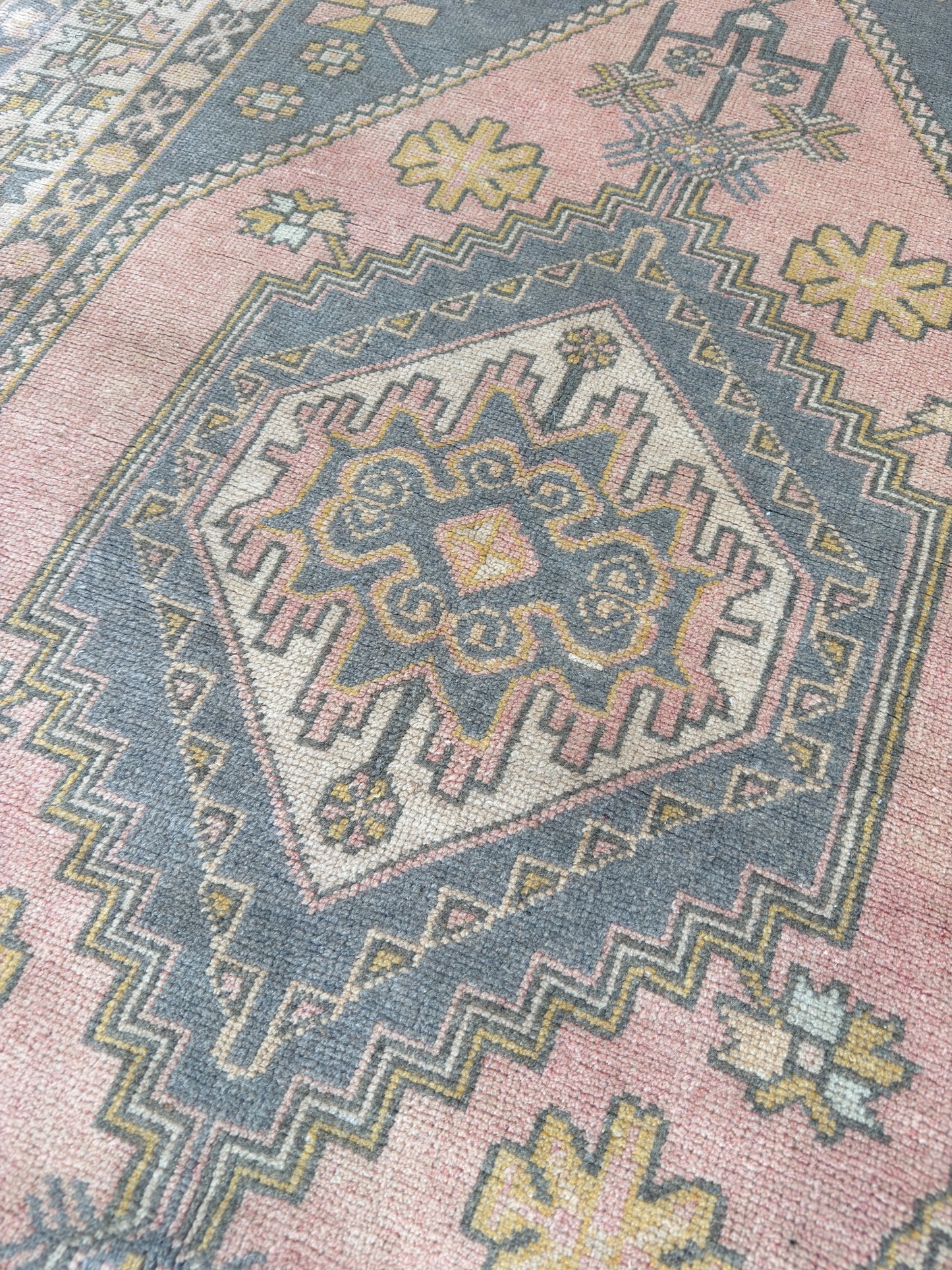 Turkish Vintage 4'4"x8'2"