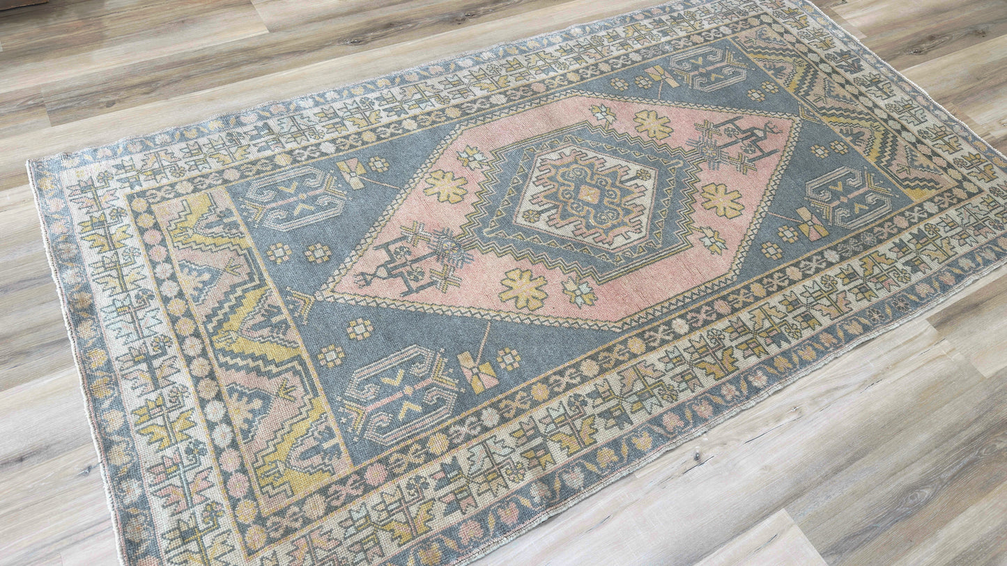 Turkish Vintage 4'4"x8'2"