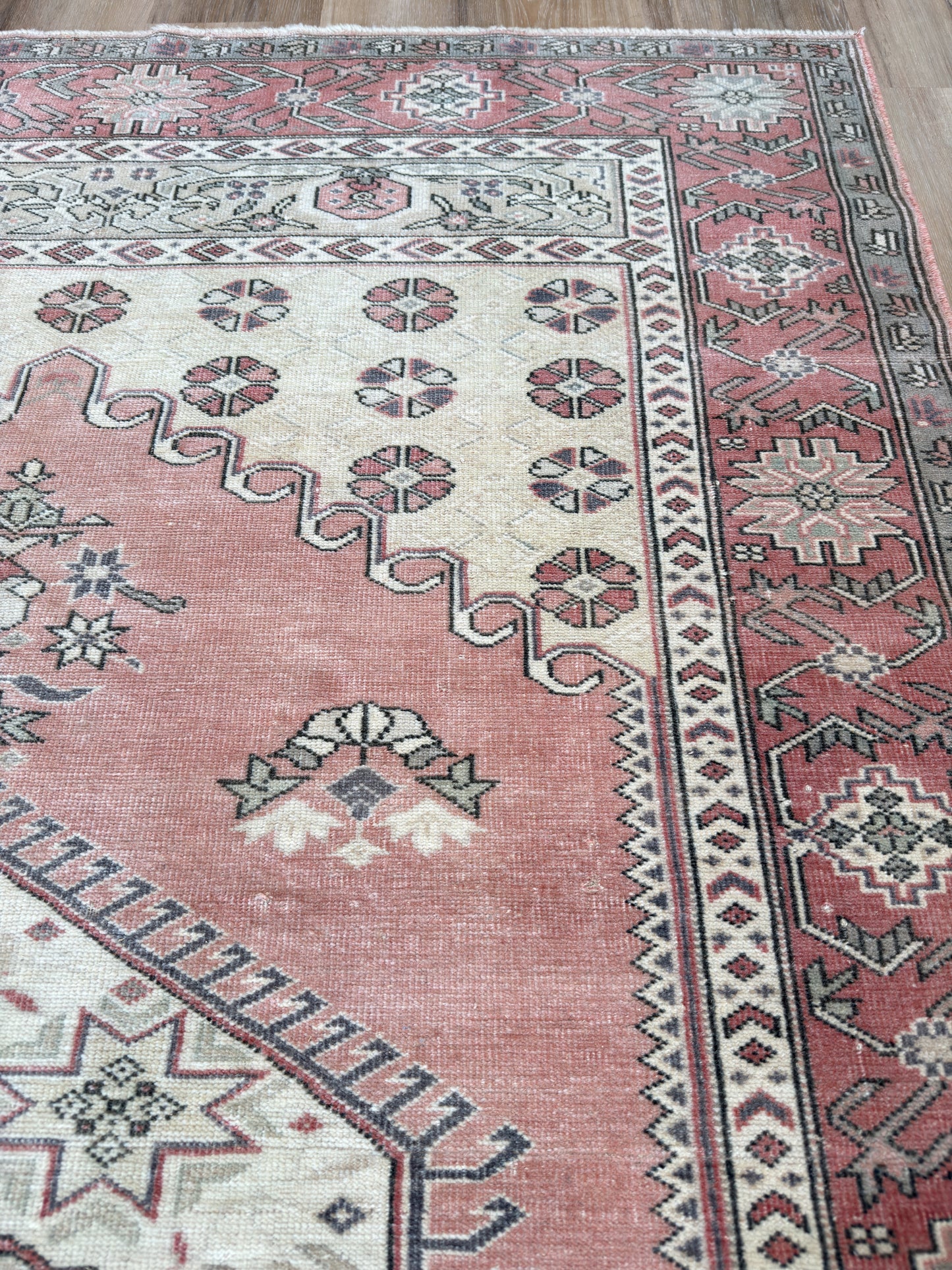 Turkish Vintage 4'8"x7'1"