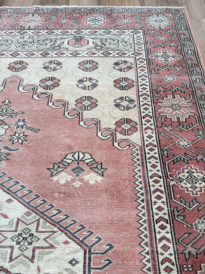 Turkish Vintage 4'8"x7'1"