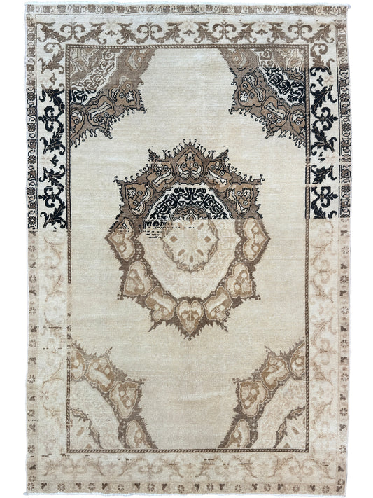 Turkish Vintage 4'7"x6'10"