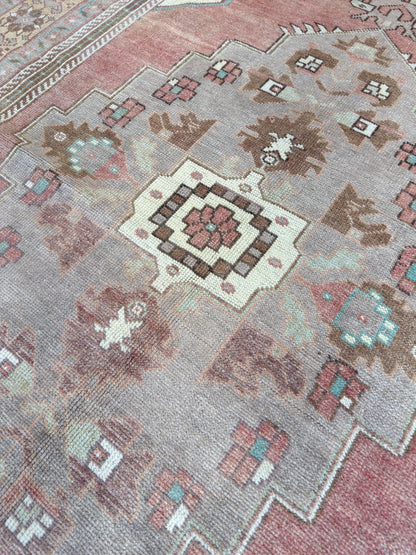 Turkish Vintage 5'2"x11'1"