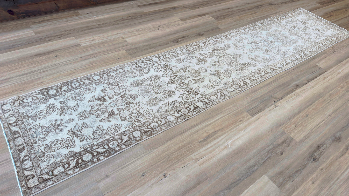 Persian Sarouk 2'9"x13'1"