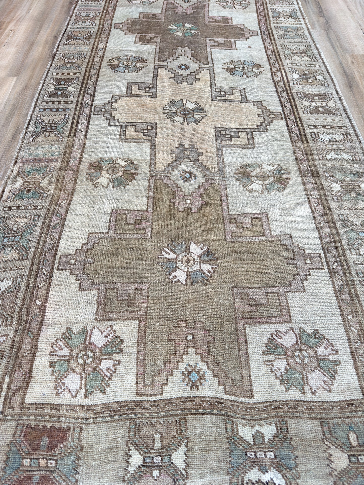 Turkish Vintage 4'1"x12'6"