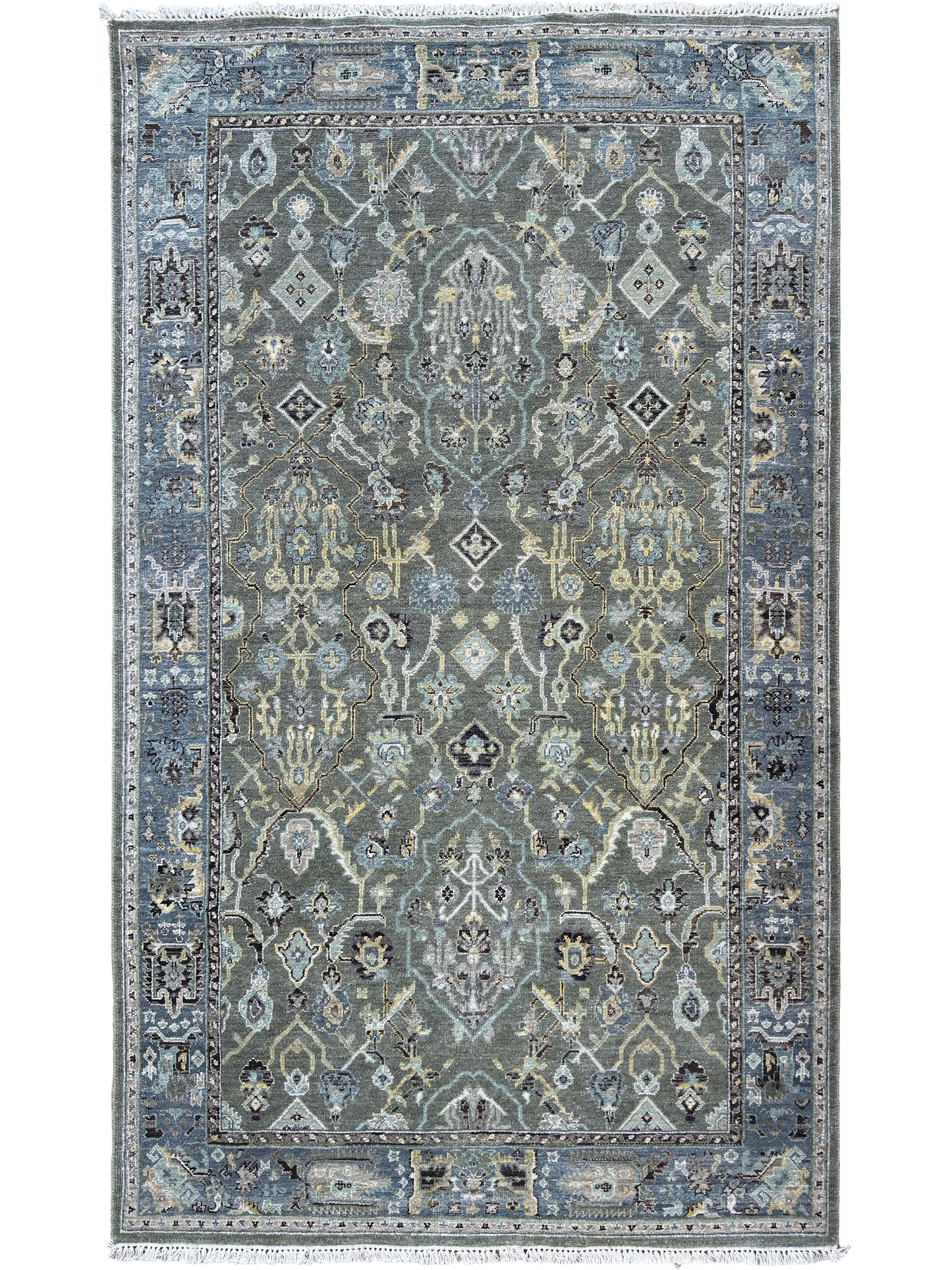 Vintage Look Agra 5'1"x8'0"