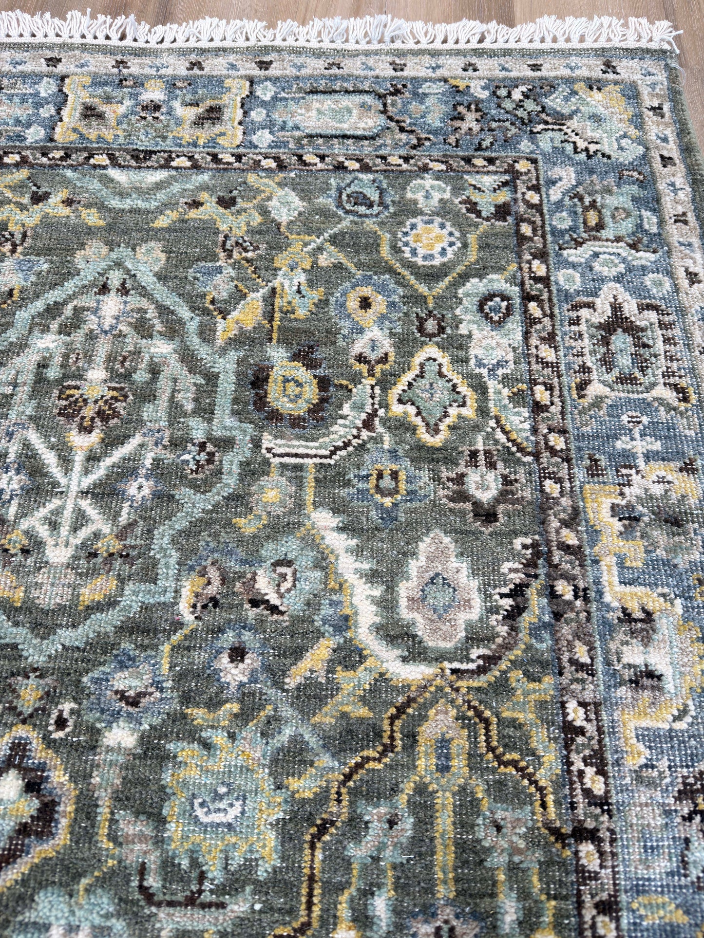 Vintage Look Agra 3'1"x5'0"