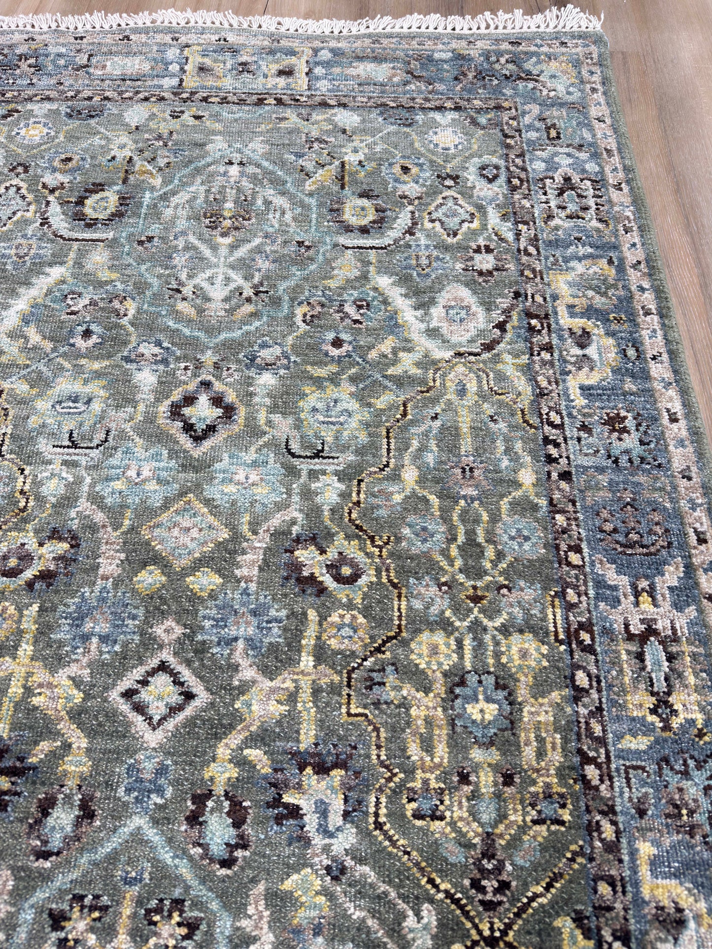 Vintage Look Agra 3'1"x12'0"