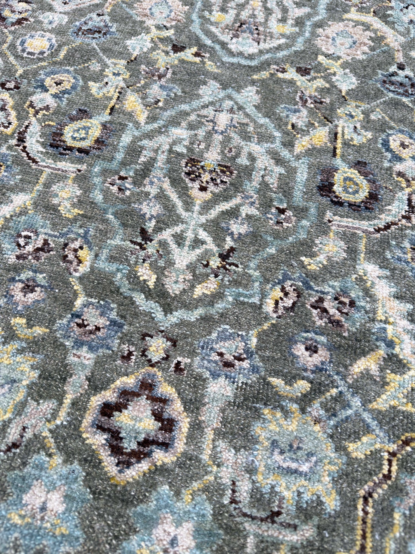 Vintage Look Agra 3'1"x12'0"