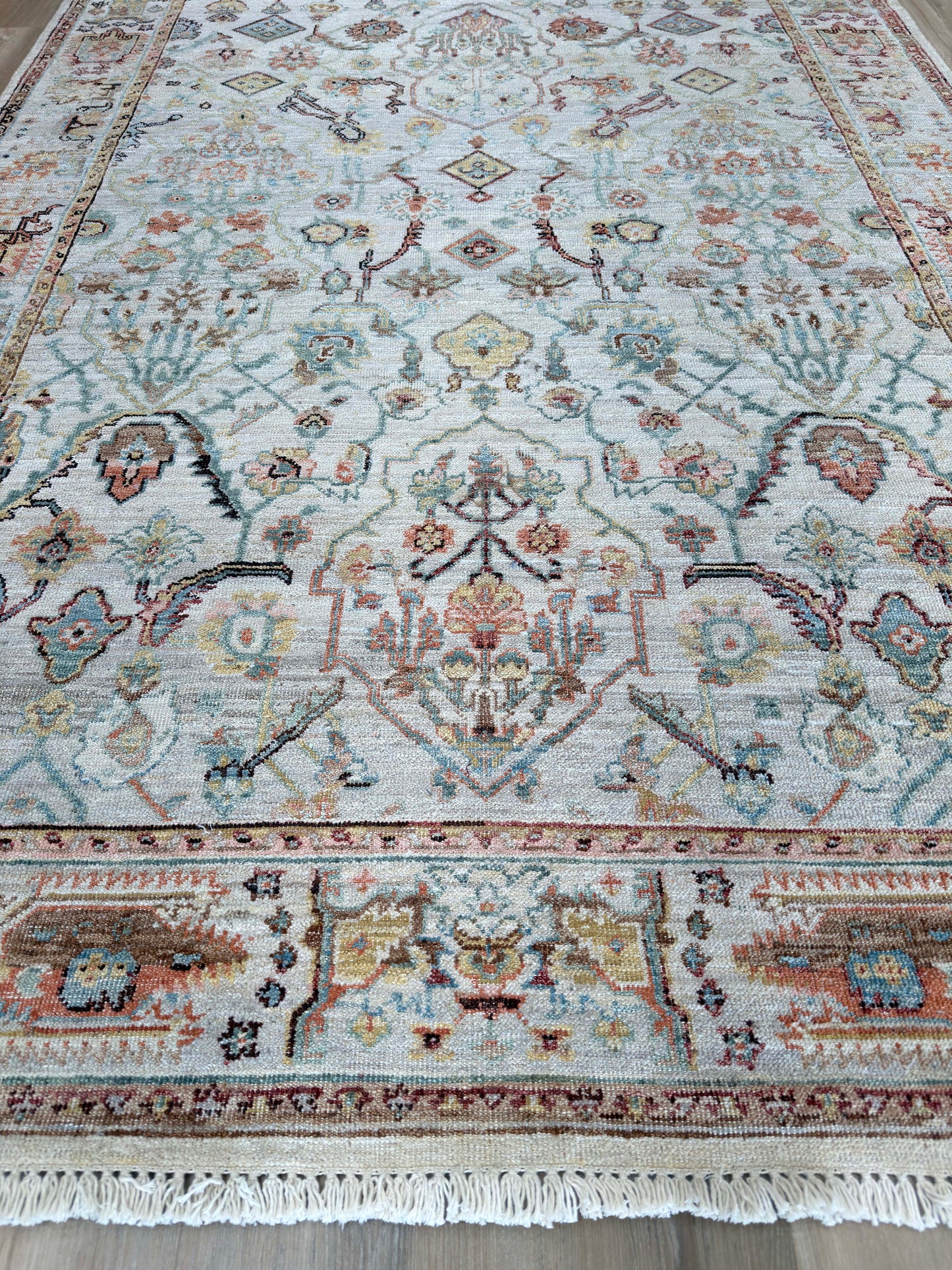 Vintage Look Agra 5'0"x7'0"
