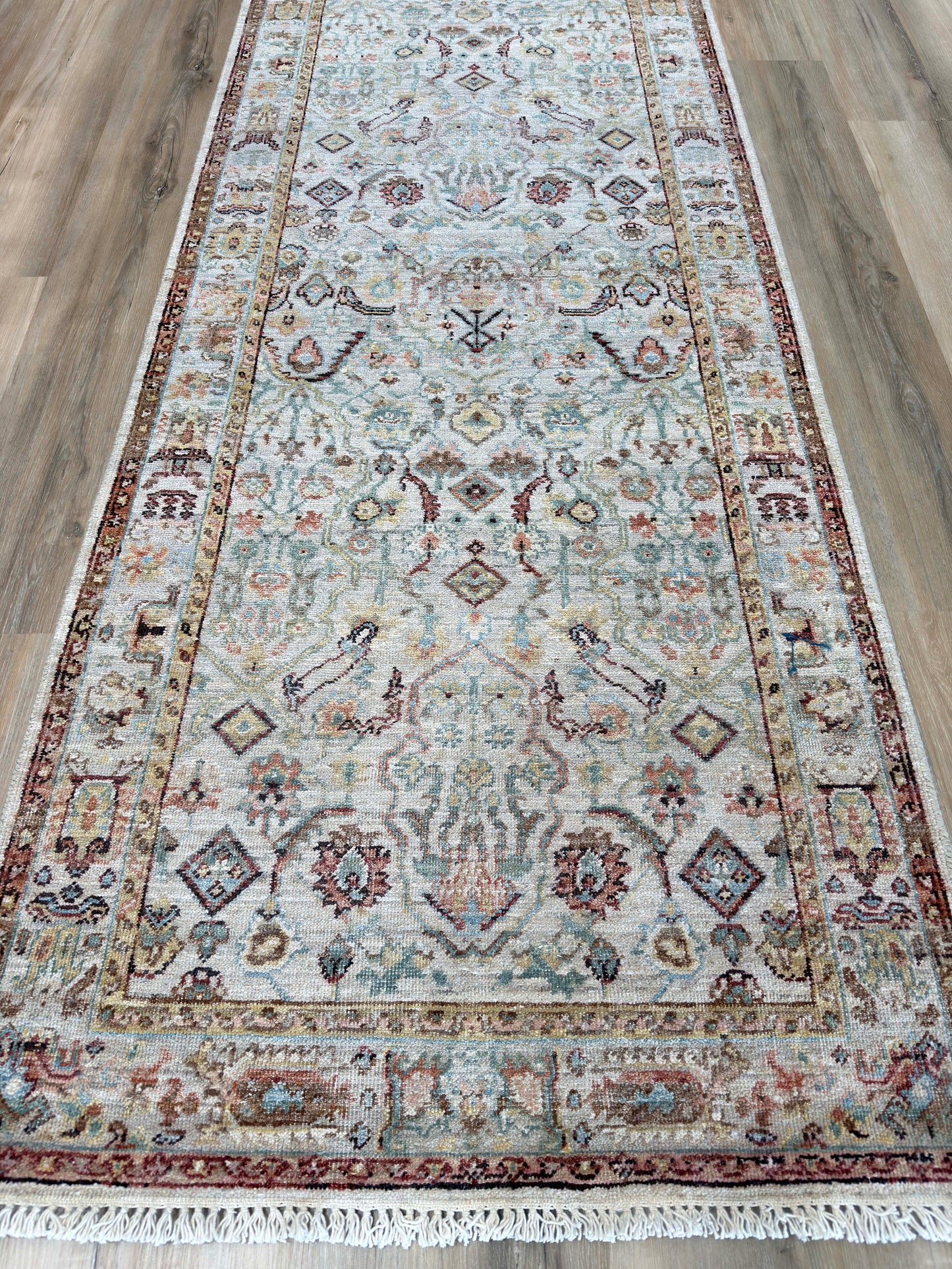 Vintage Look Agra 3'0"x12'1"