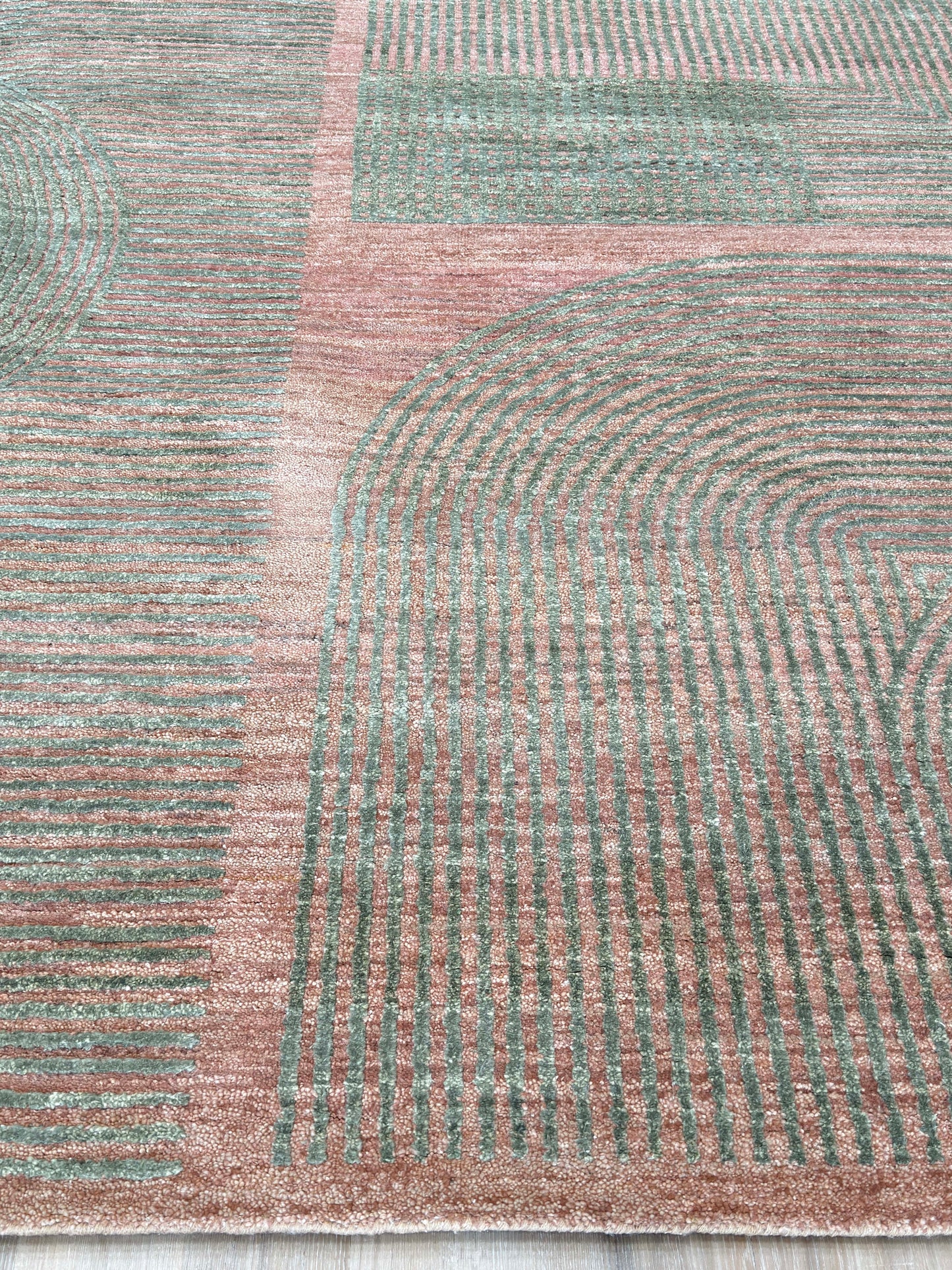 Geometric Modern 5'6"x8'0"