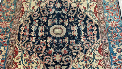 Persian Farahan 3'9"x6'9" Area Rug