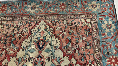 Persian Farahan 3'9"x6'9" Area Rug