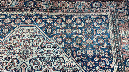 Persian Sinni 4'8"x6'4" Area Rug