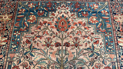 Persian Sarouk Farahan 4'4"x6'6" Area Rug