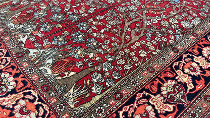 Persian Isfahan 4'7"x6'10" Area Rug