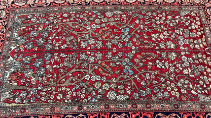 Persian Isfahan 4'7"x6'10" Area Rug