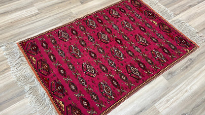 Turkman 4'1"x5'11" Area Rug