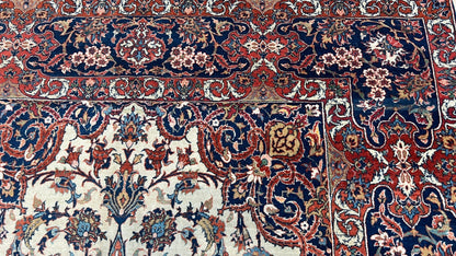 Persian Isfahan 4'11"x7'3" Area Rug