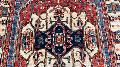 Transitional Serapi 4'1"x5'10" Area Rug