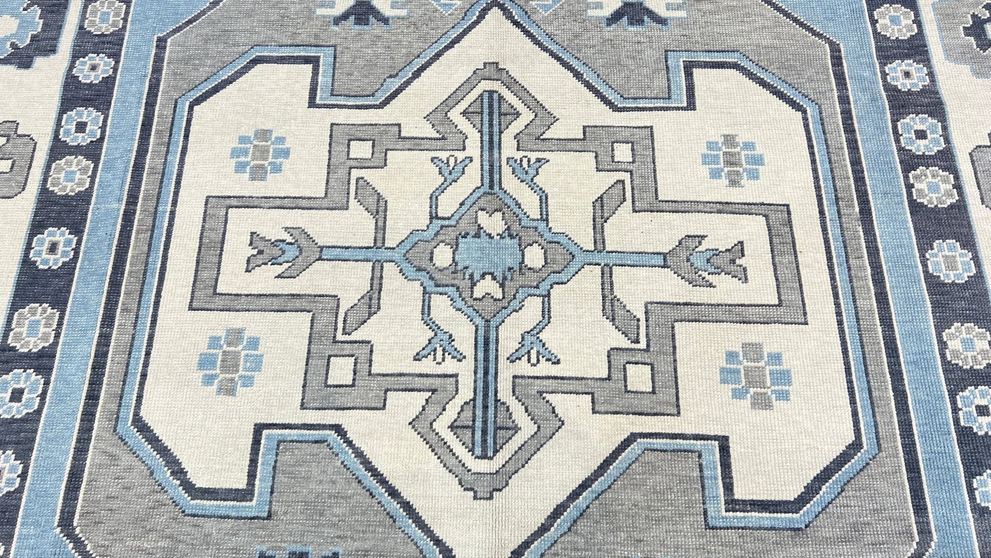 Turkish Oushak 9'5"x12'1" - Wooden Looms Rug Gallery