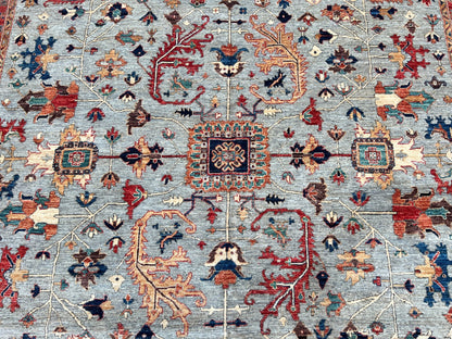 Transitional Serapi 9'11"x13'11" Area Rug