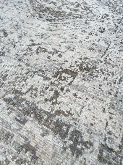 Vintage Look Tabriz 3'11" x 6'1" Area Rug