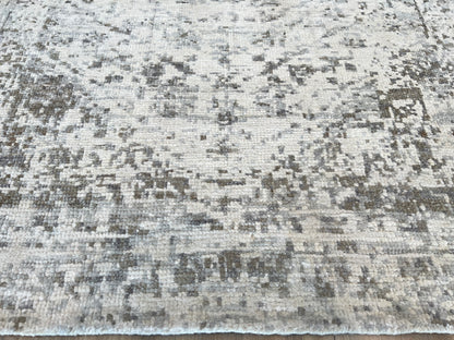 Vintage Look Tabriz 3'11" x 6'1" Area Rug