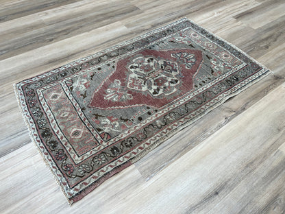 Turkish Vintage 2'1"x3'7" Area Rug