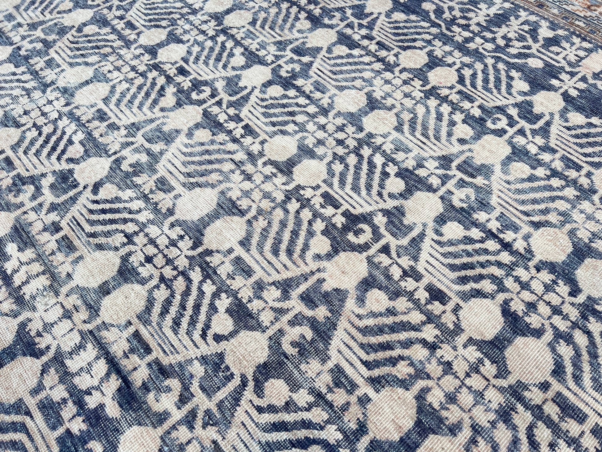 Vintage Look Khotan 8'1"x10'1" Area Rug
