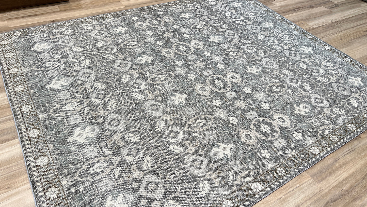 Vintage Look Agra 8'2"x10'1" Area Rug
