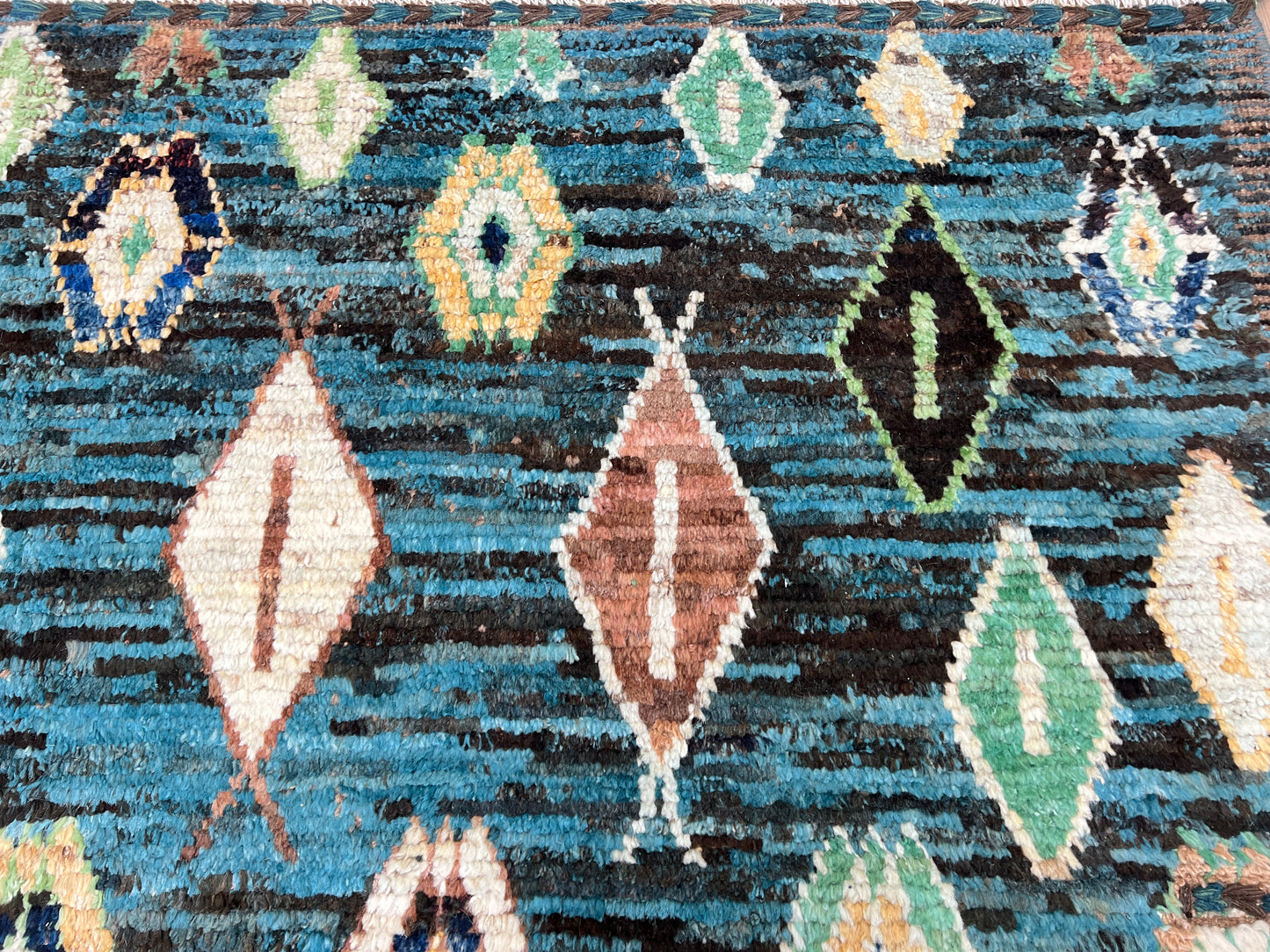 Moroccan Style 6'6"x9'6" Area Rug