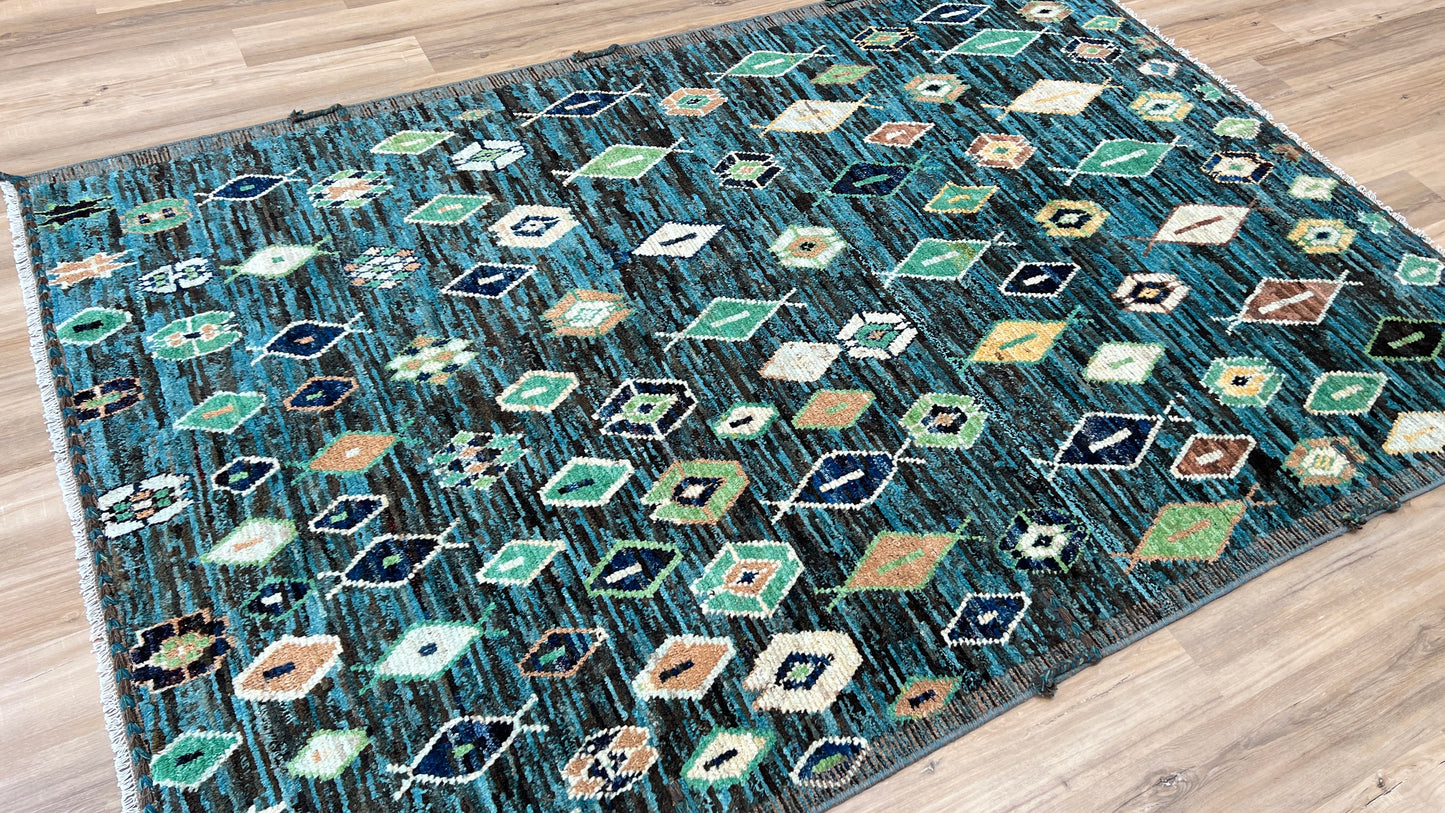Moroccan Style 6'6"x9'6" Area Rug